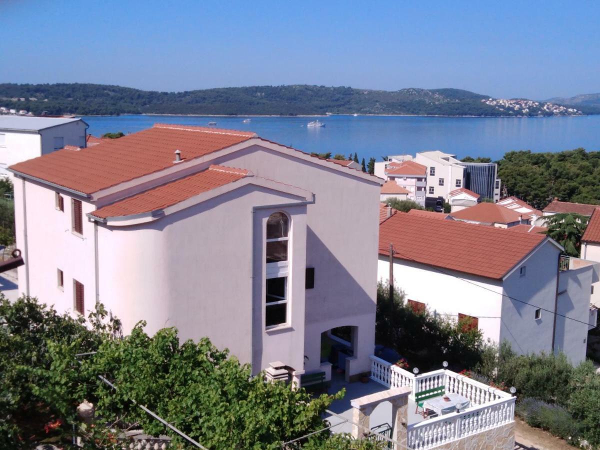 Apartments Gracia & Toni Trogir Bagian luar foto