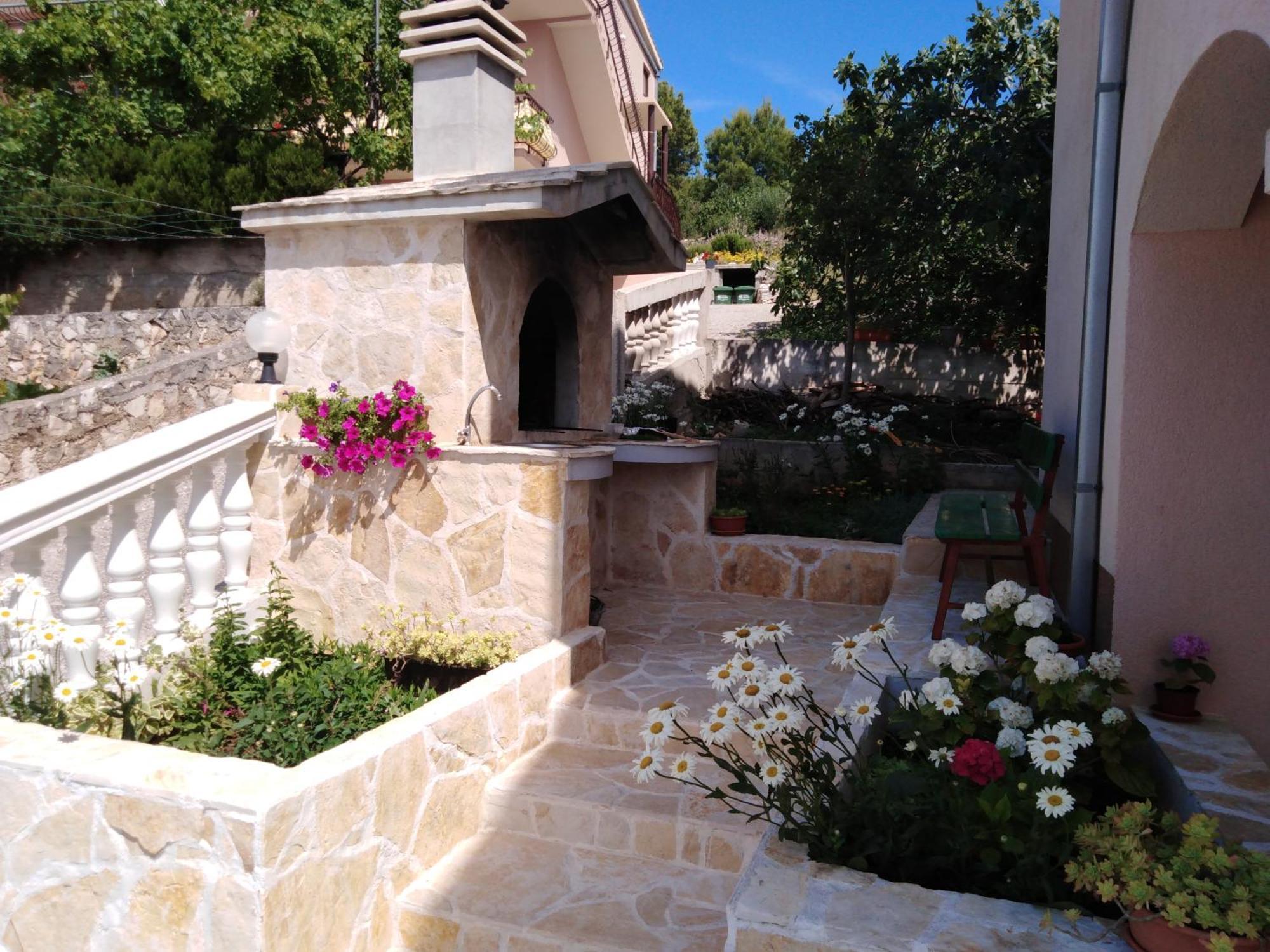 Apartments Gracia & Toni Trogir Bagian luar foto