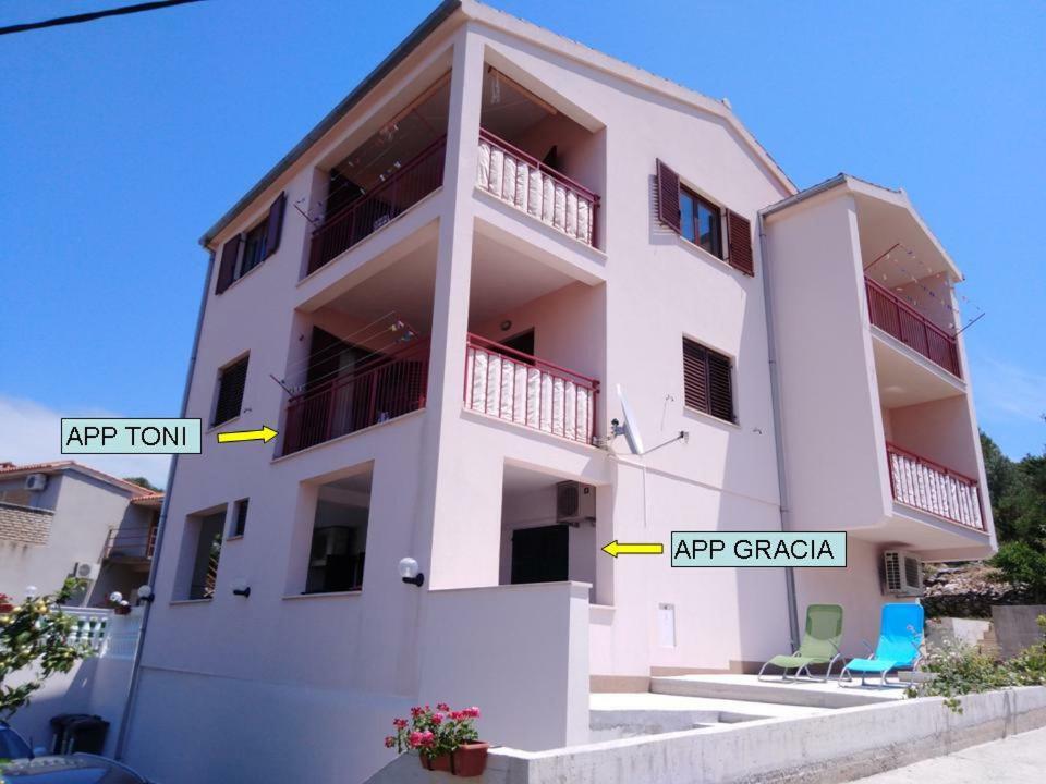 Apartments Gracia & Toni Trogir Bagian luar foto