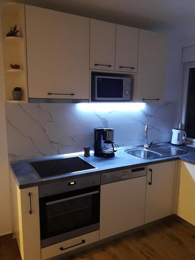 Apartments Gracia & Toni Trogir Bagian luar foto